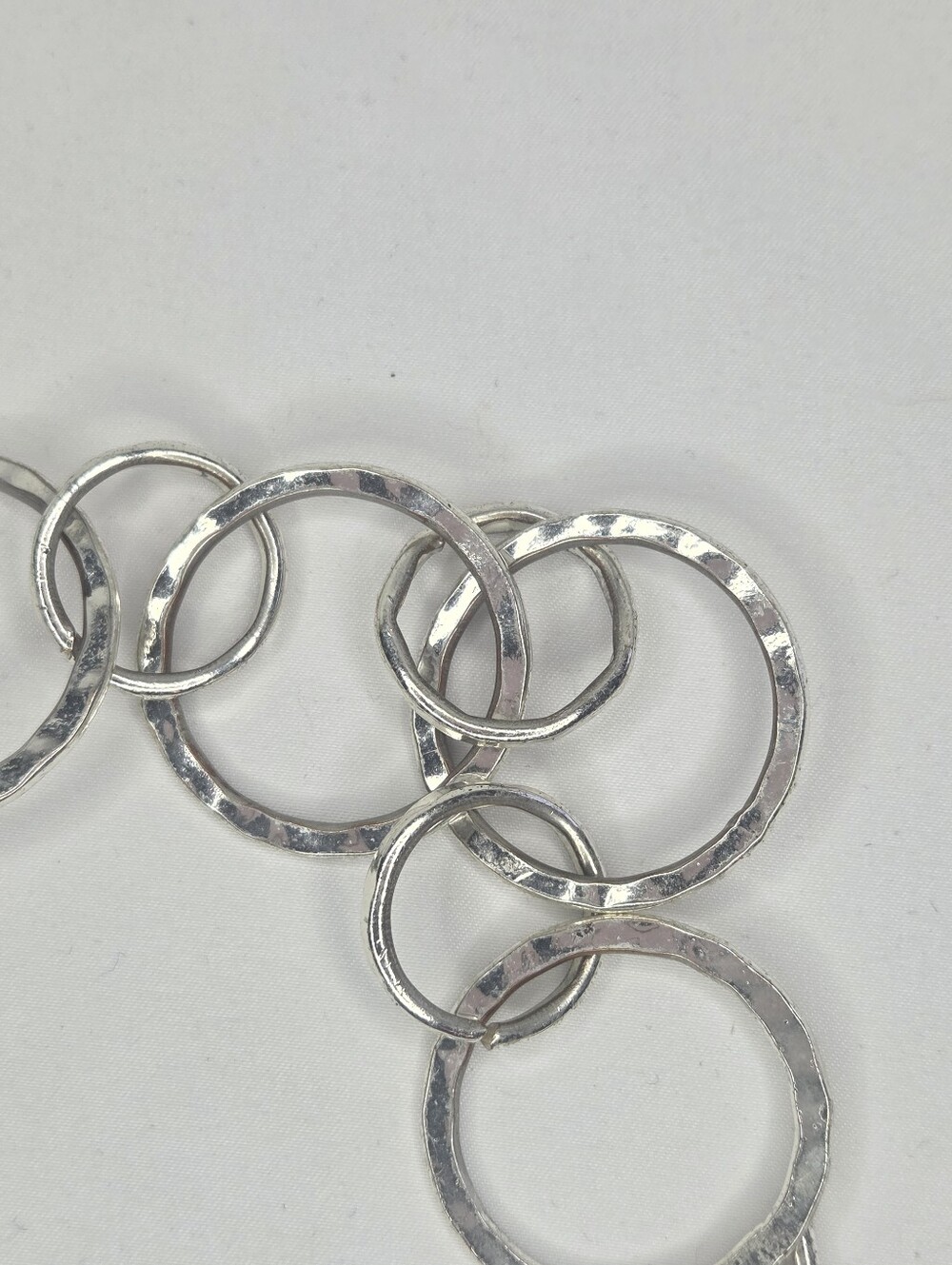 Express Silver Open Link Circle Bracelet - Picture 3 of 4